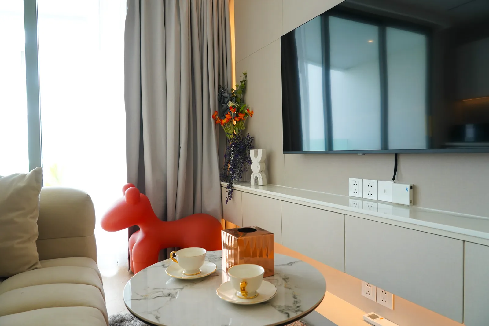 1-bedroom condo, 48 sqm