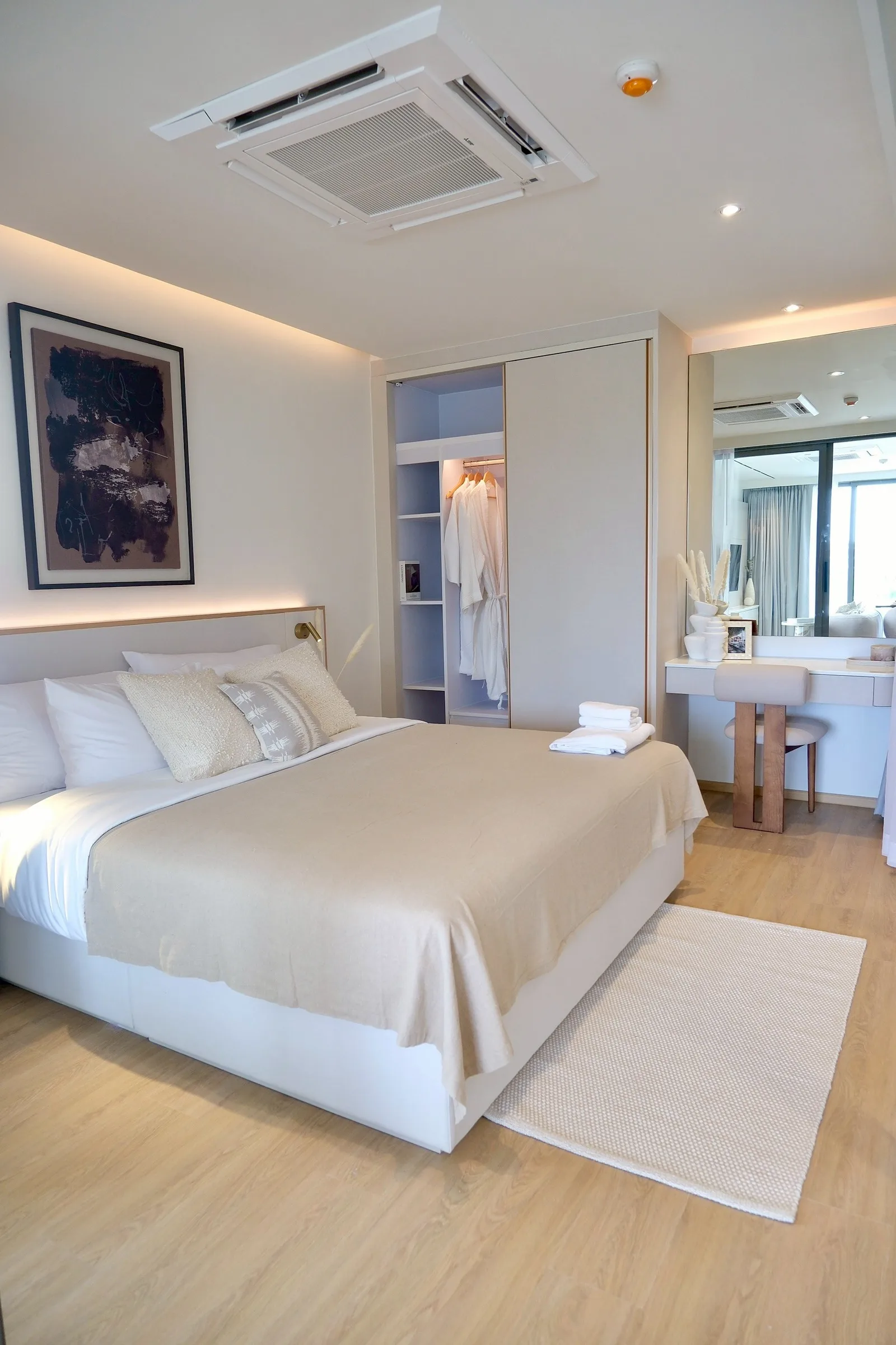 1-bedroom condo, 48 sqm