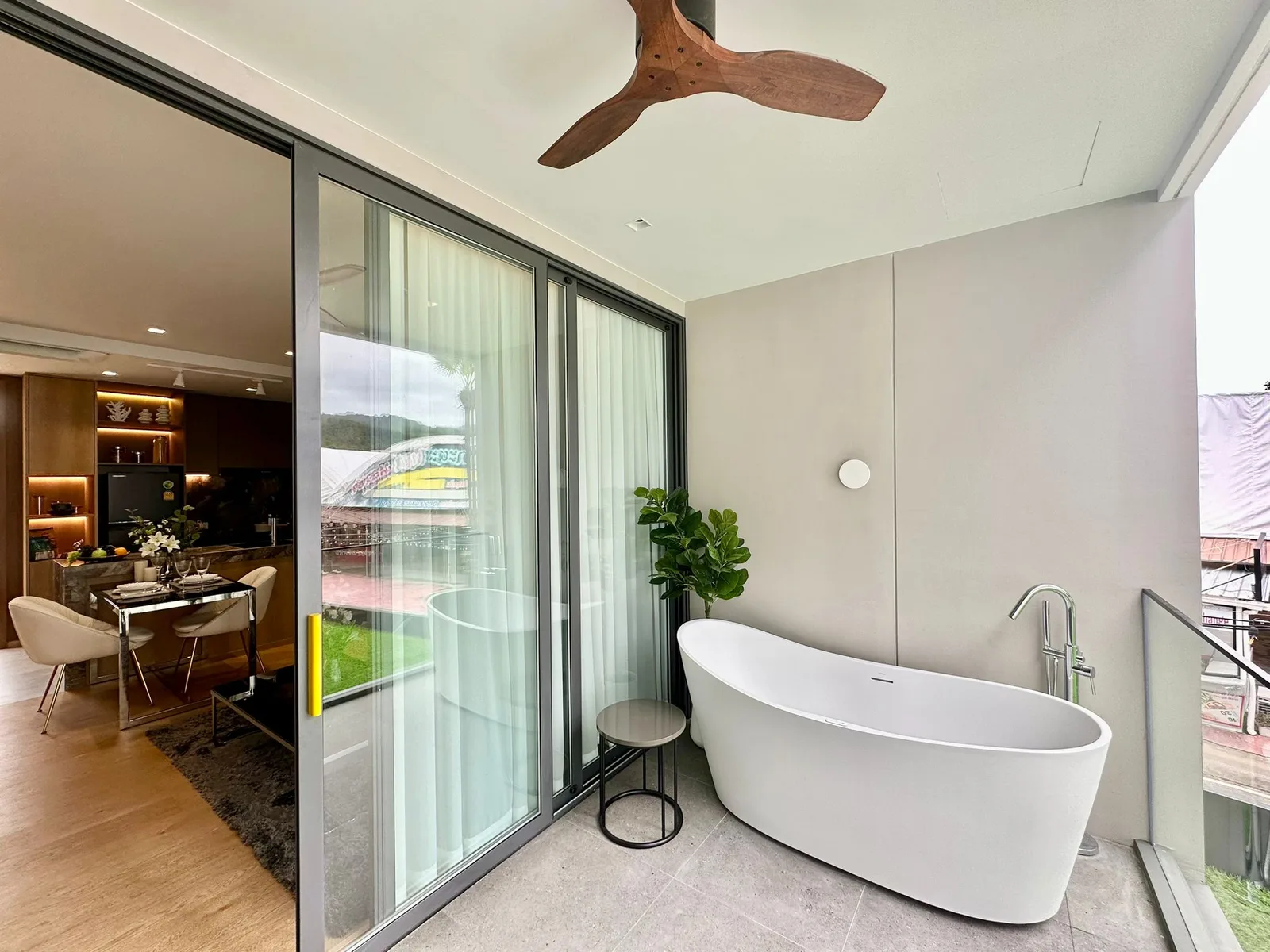 2-bedroom condo, 74 sqm