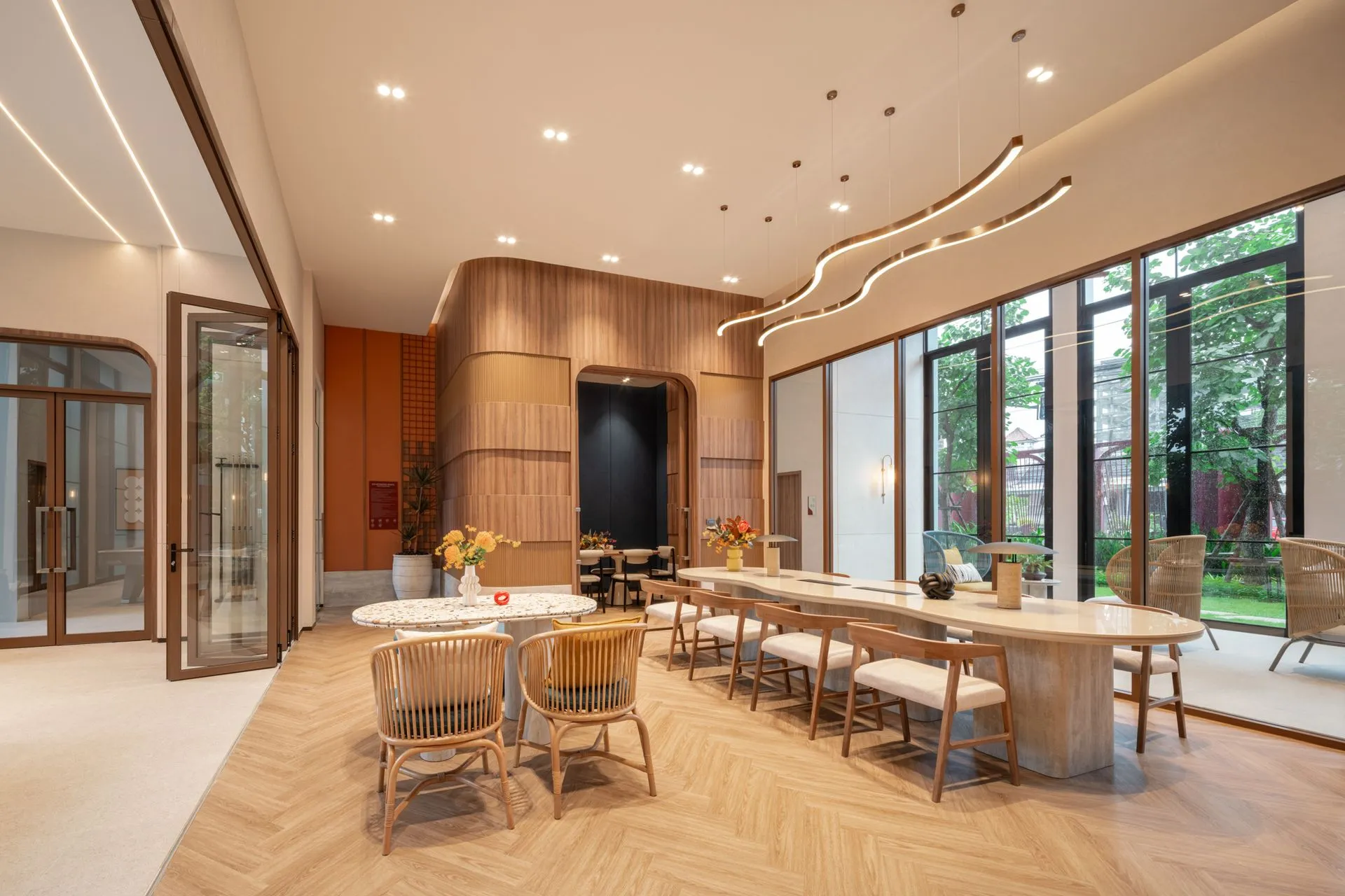 2-bedroom condo, 52 sqm