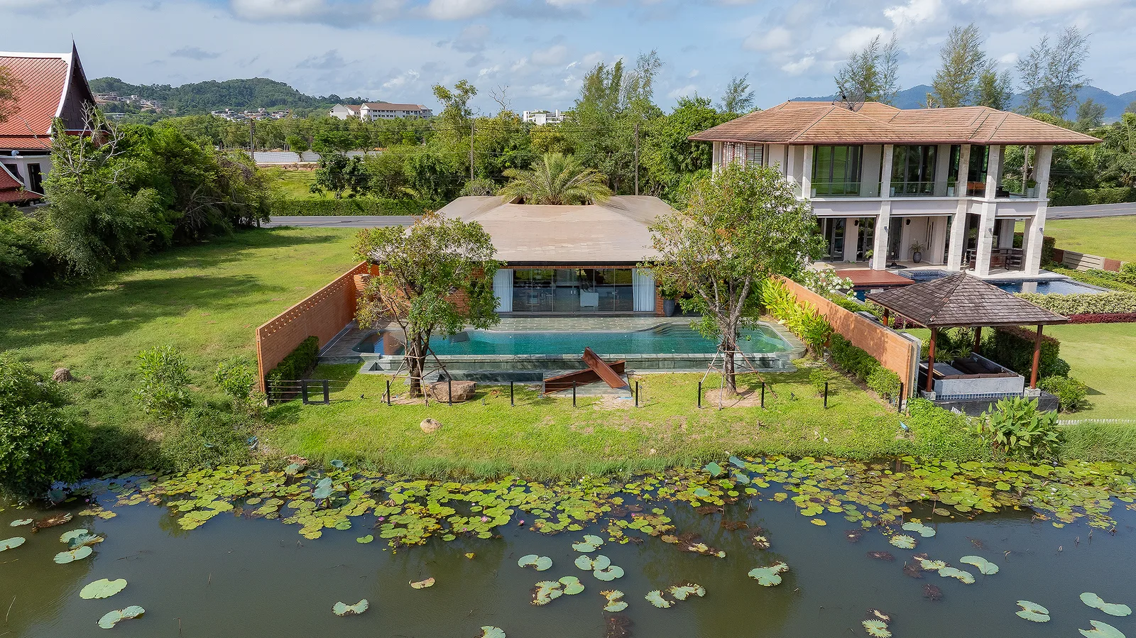 4-bedroom villa, 689 sqm