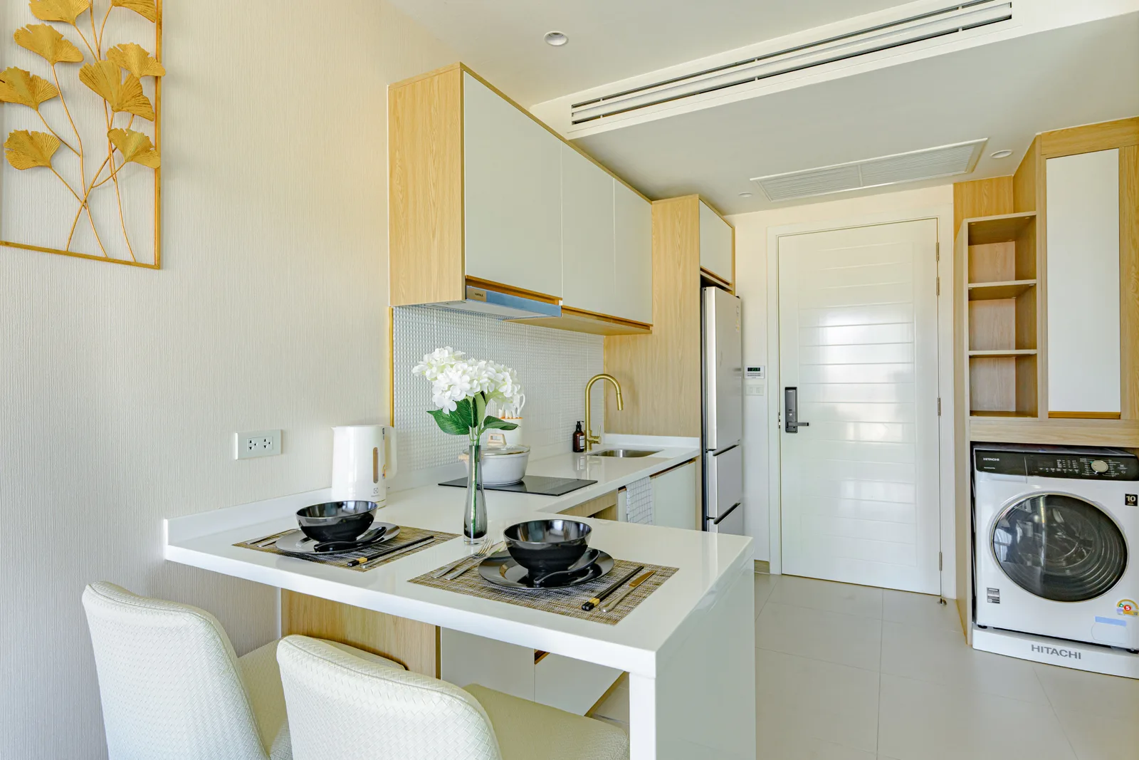 1-bedroom condo, 37 sqm