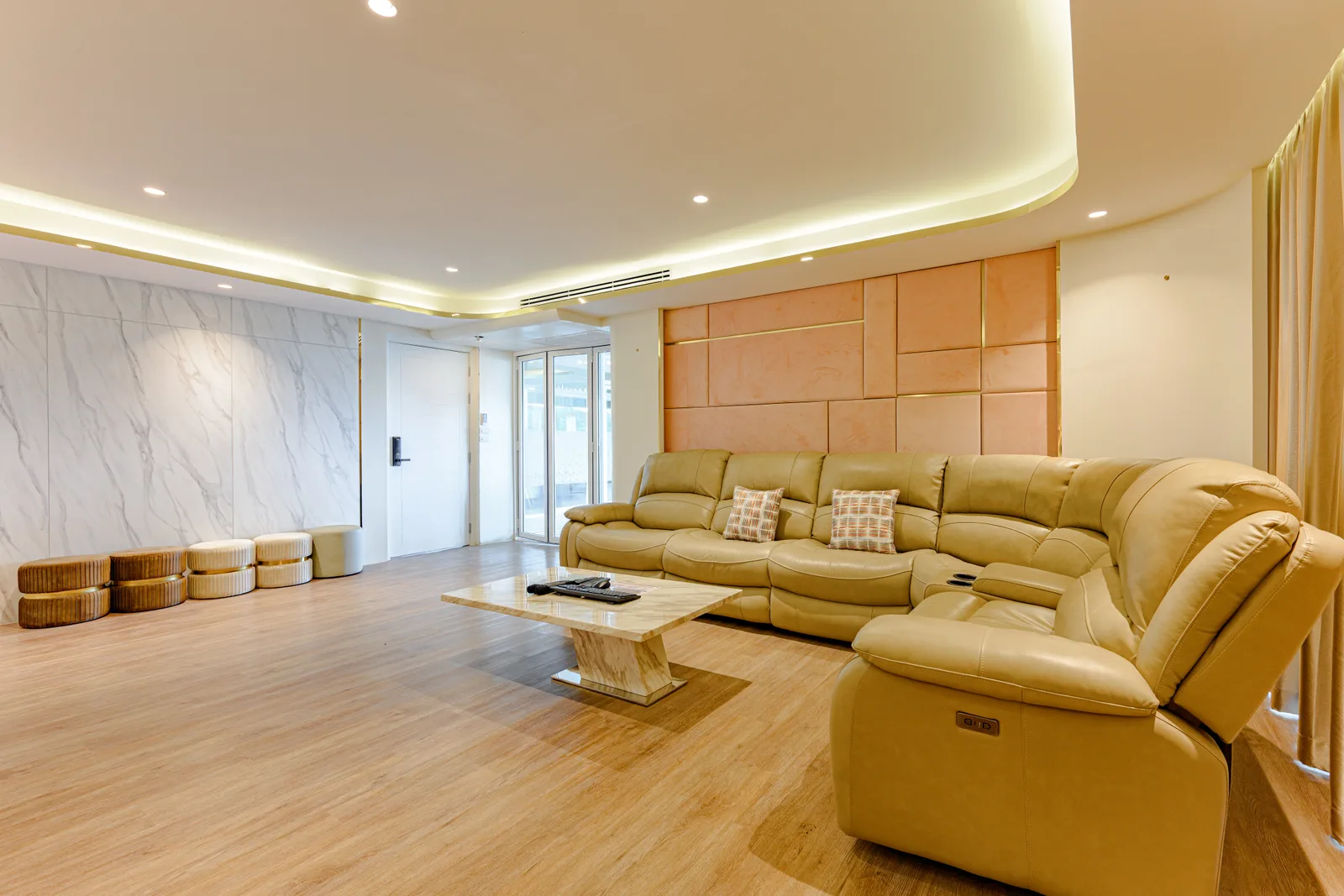 1-bedroom condo, 37 sqm