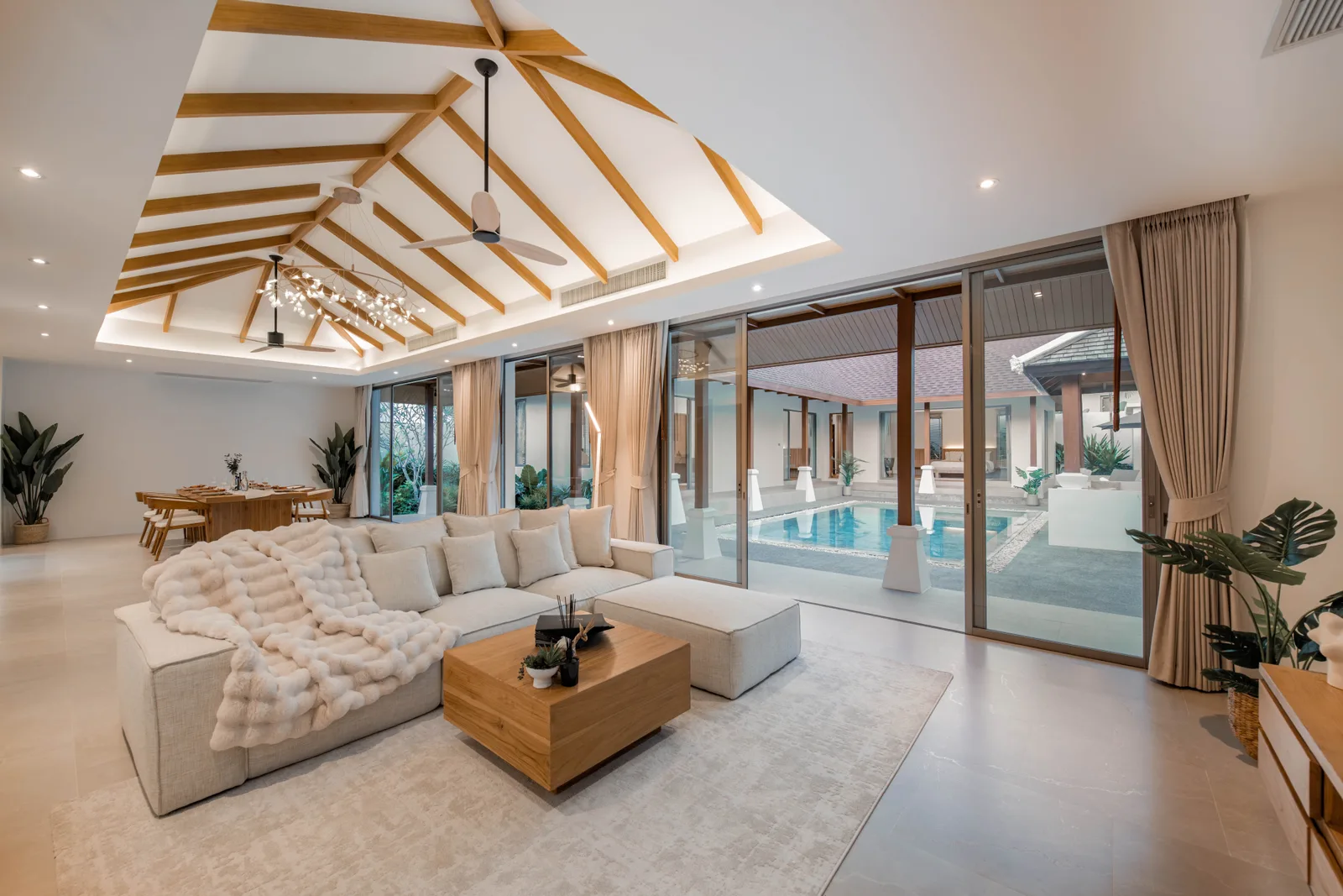 5-bedroom villa, 621 sqm