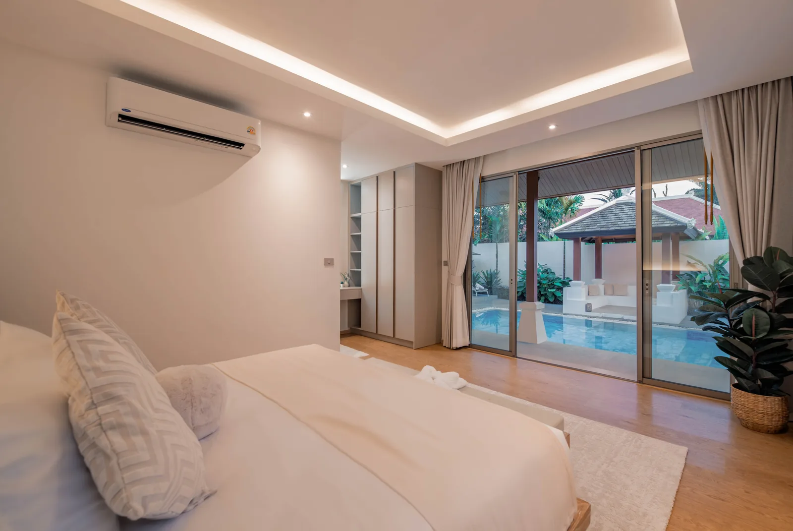 5-bedroom villa, 621 sqm