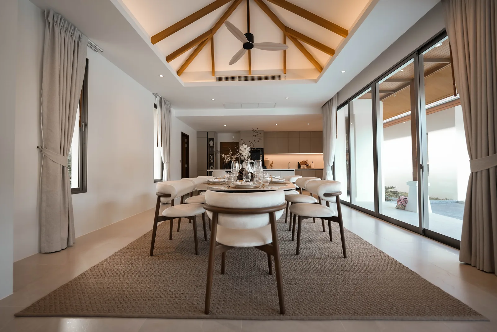 5-bedroom villa, 621 sqm