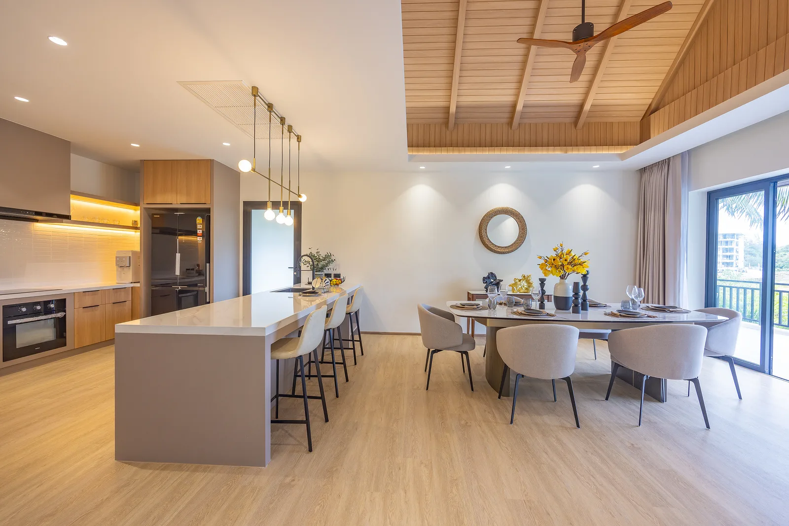 6-bedroom villa, 1325 sqm