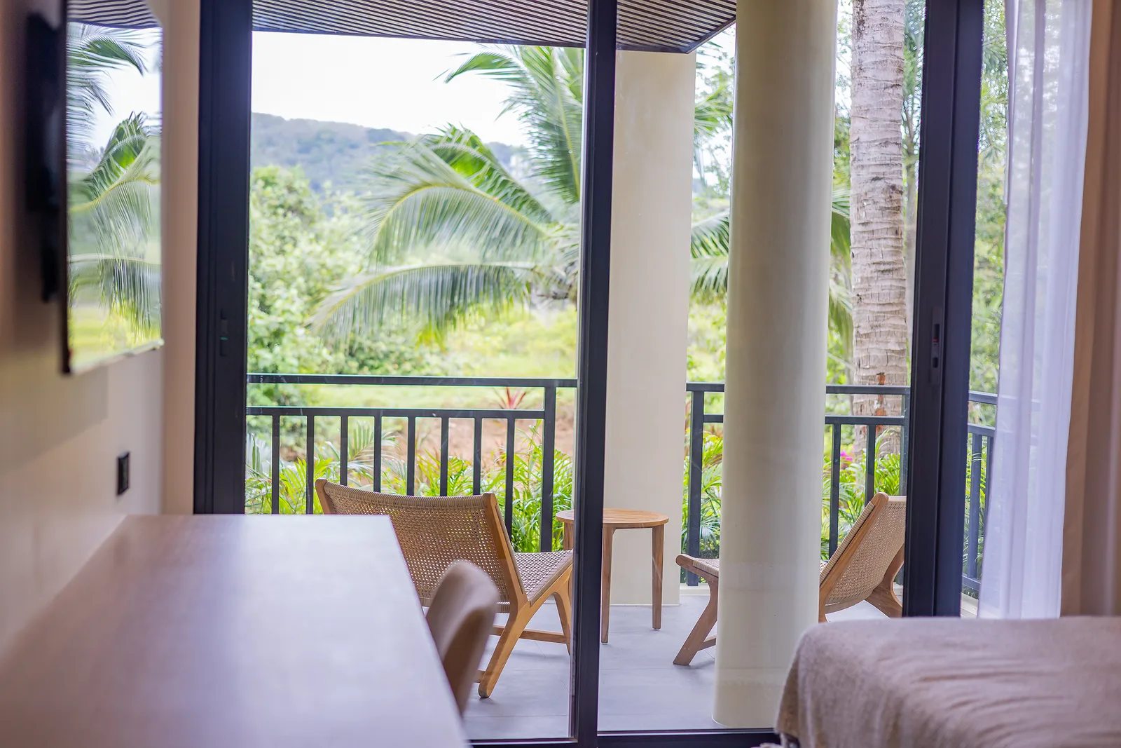 6-bedroom villa, 1325 sqm