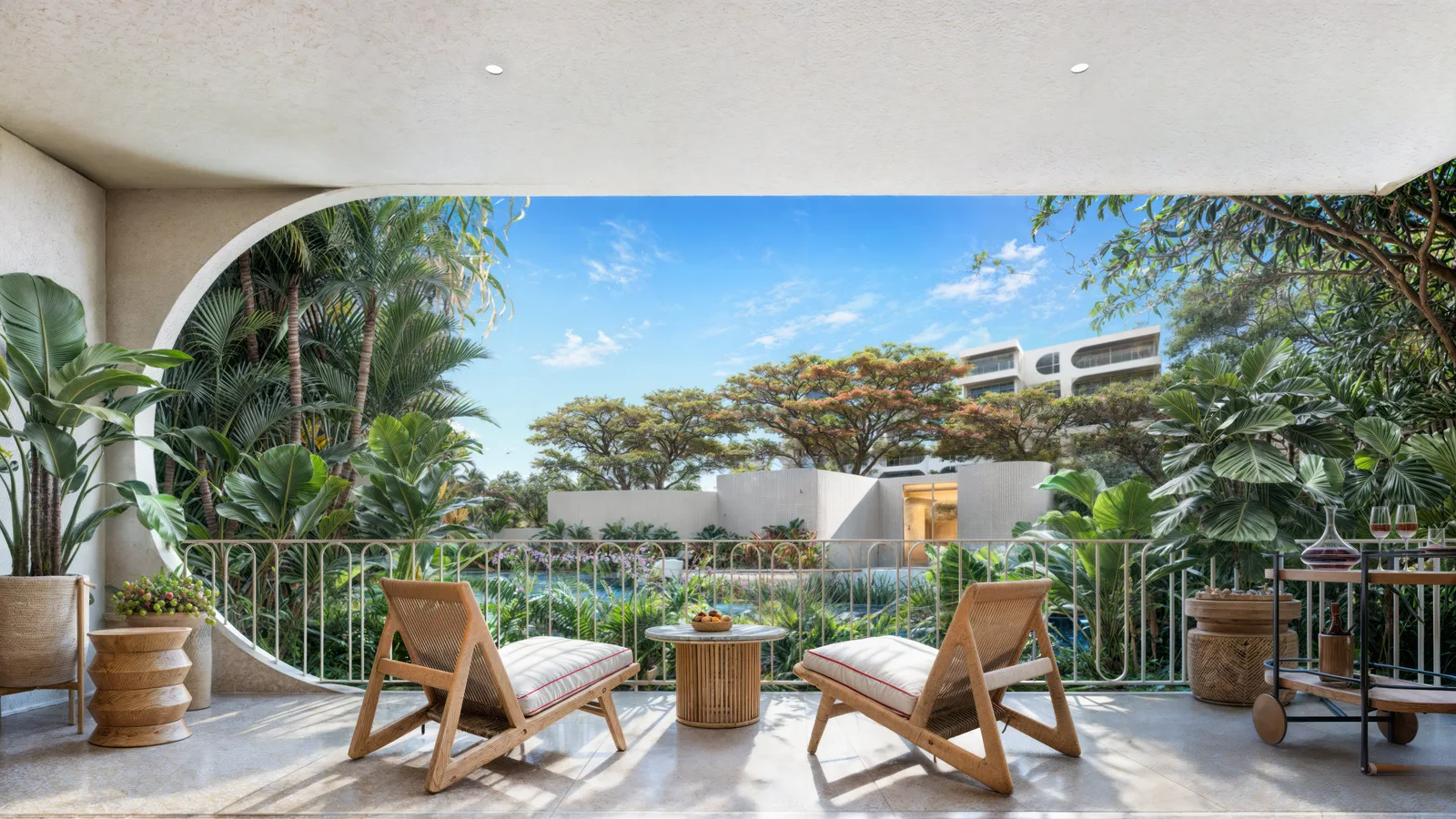 3-bedroom condo, 168 sqm