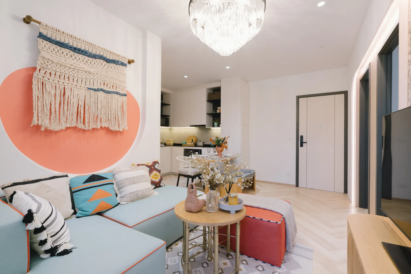 1-bedroom condo, 43 sqm