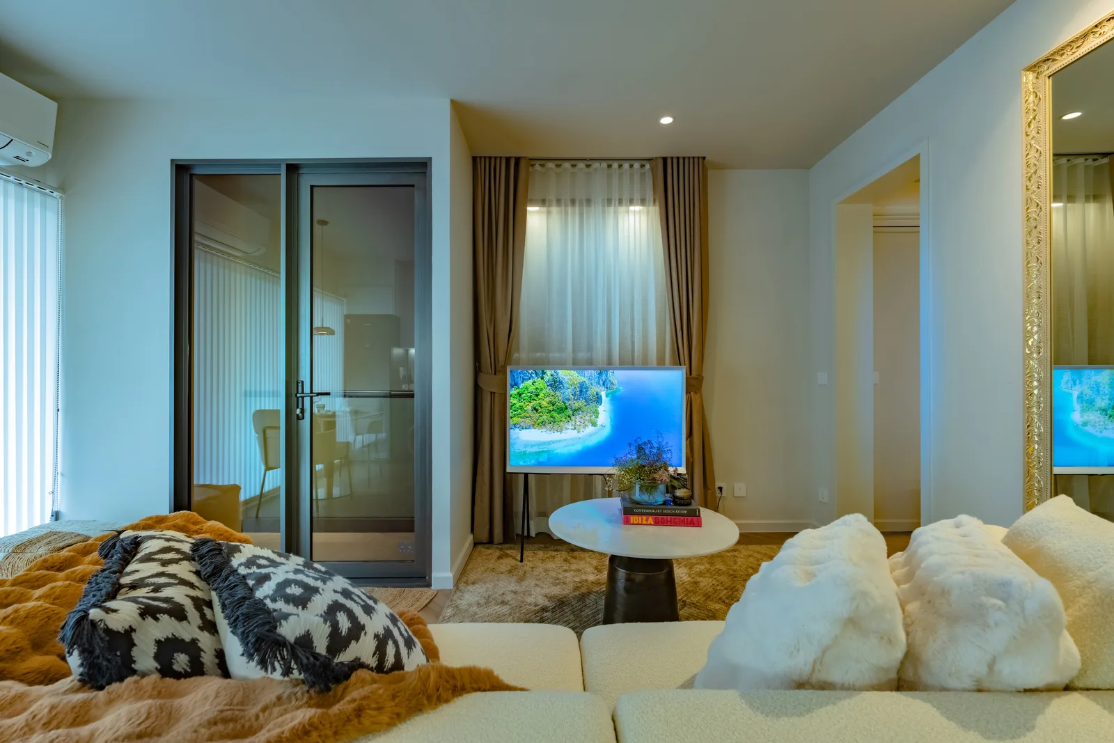 2-bedroom condo, 59 sqm