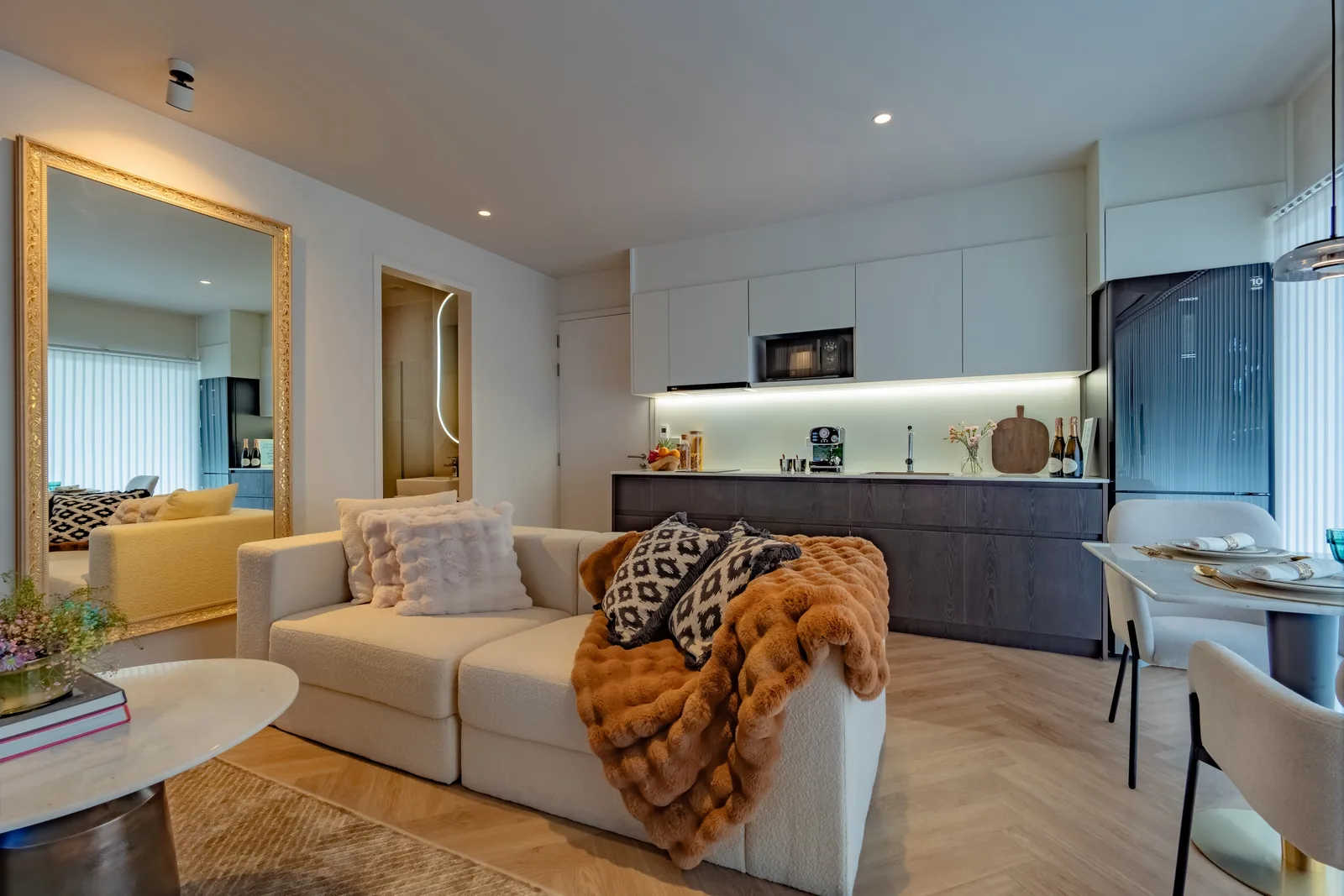 2-bedroom condo, 59 sqm