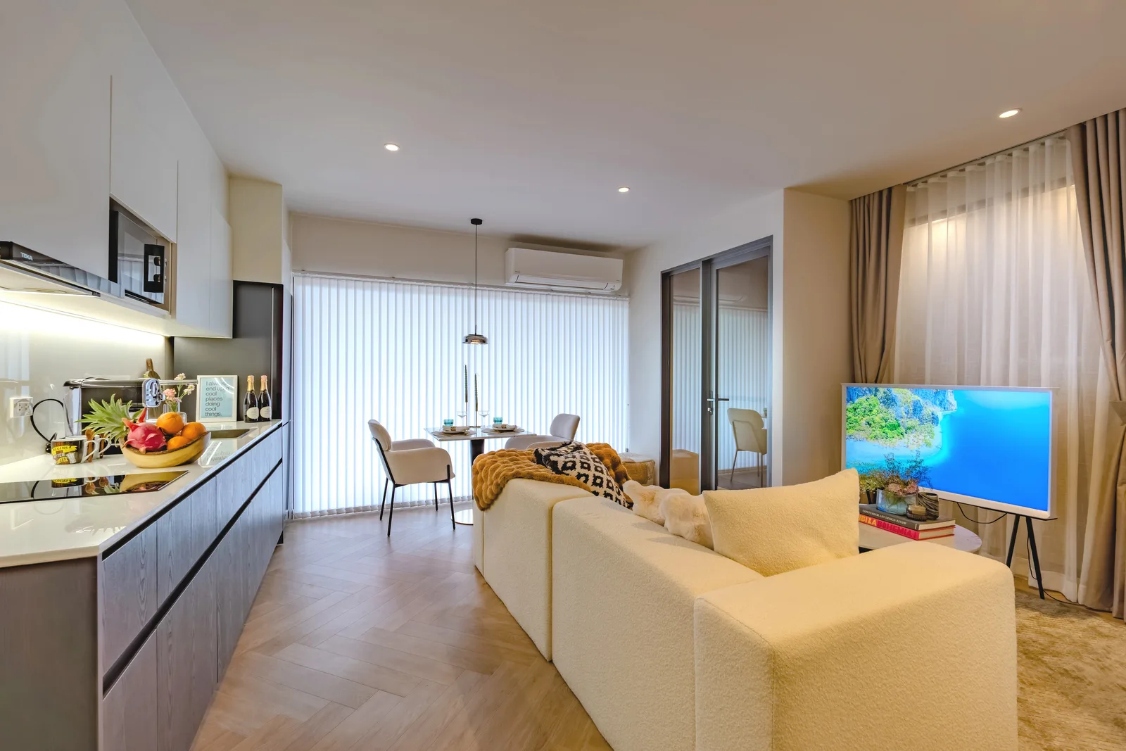 3-bedroom condo, 95 sqm
