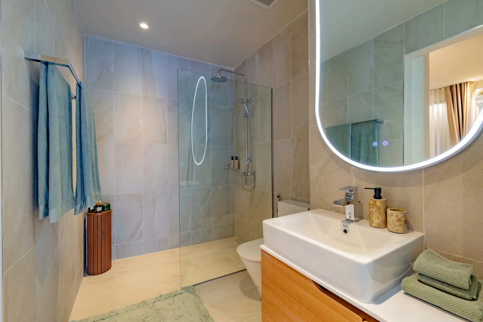 3-bedroom condo, 95 sqm