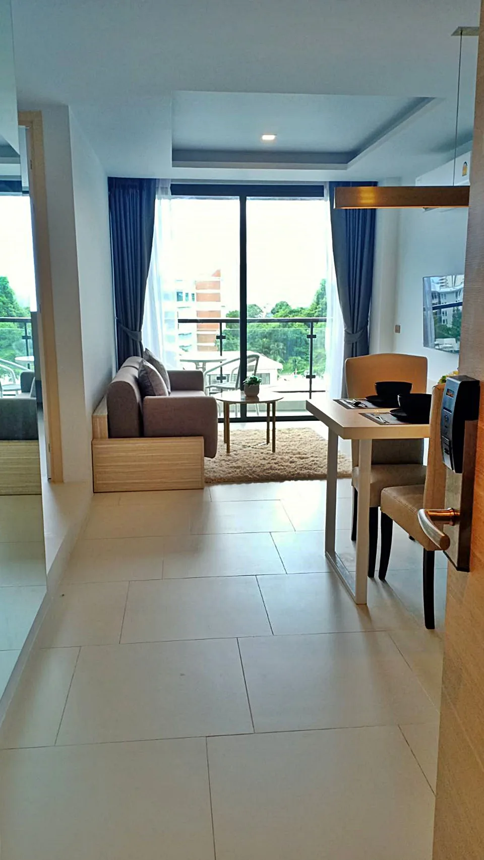 1-bedroom condo, 34 sqm