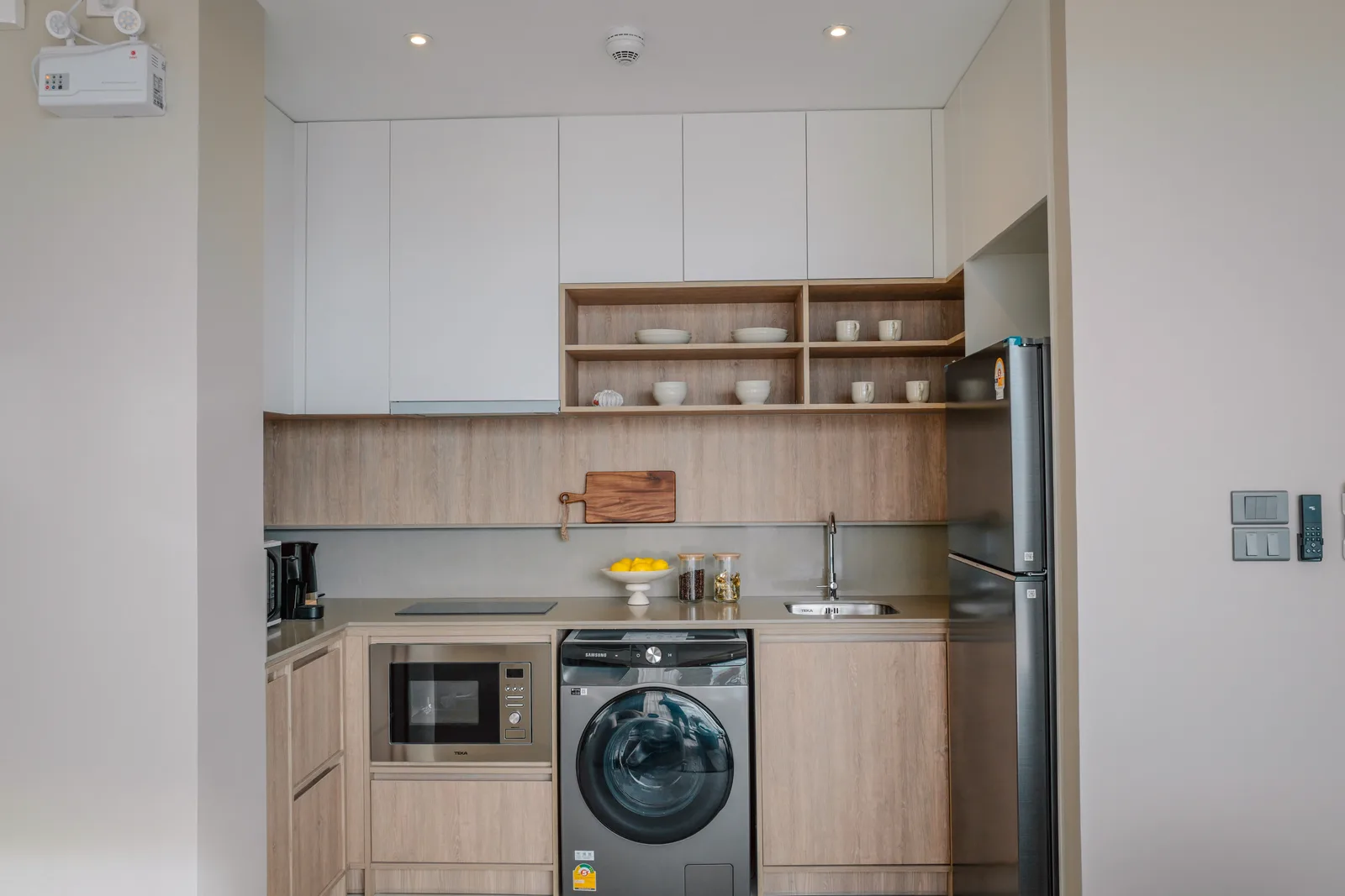2-bedroom condo, 160 sqm