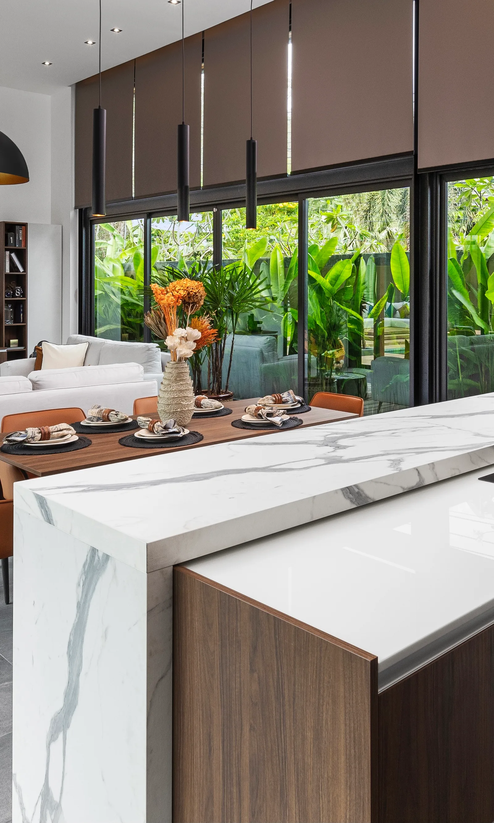 4-bedroom condo, 376 sqm