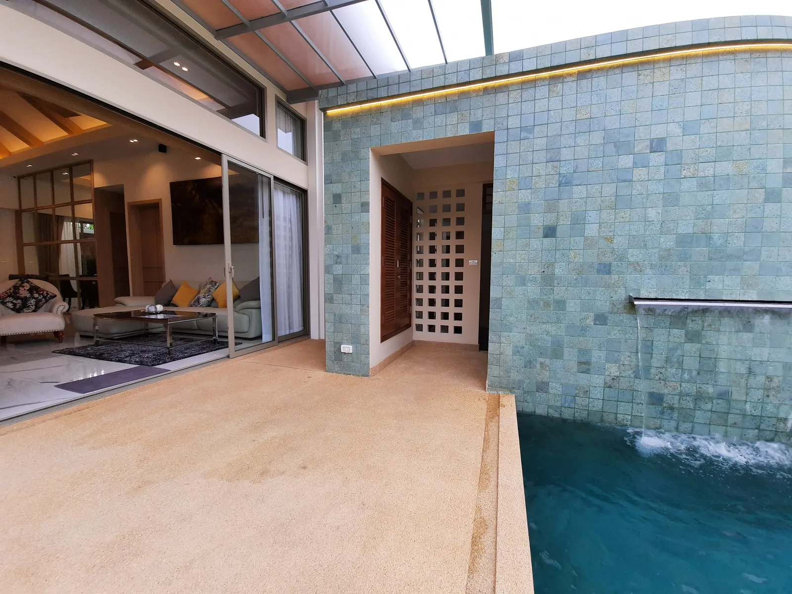 5-bedroom villa, 448 sqm