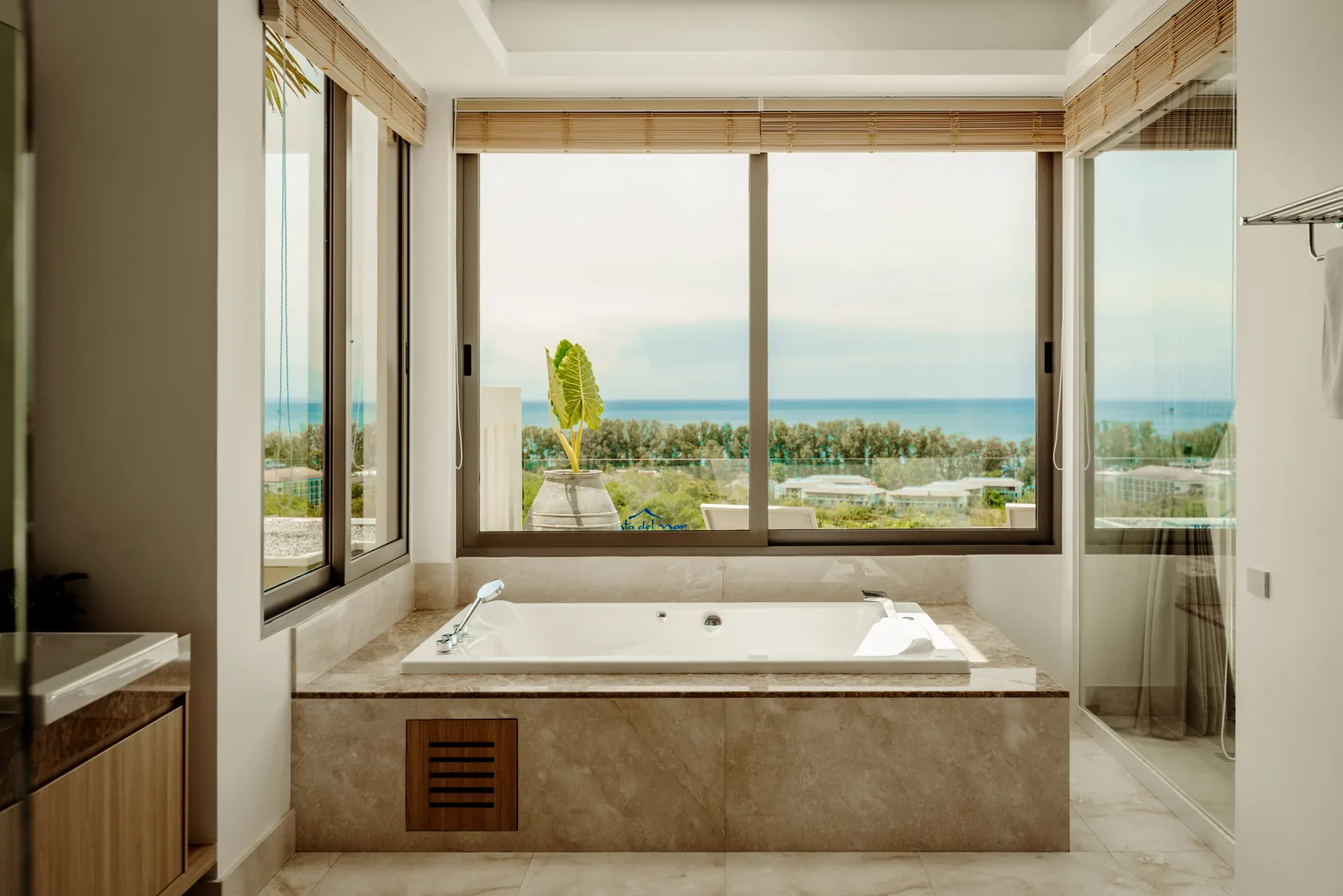 4-bedroom villa, 630 sqm
